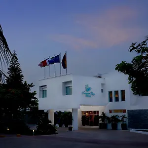 Bay 4*, Cancún Meksyk