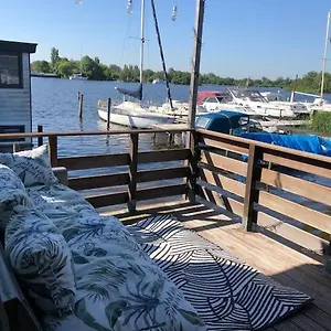 Vakantiehuis Waterwolf Aalsmeer